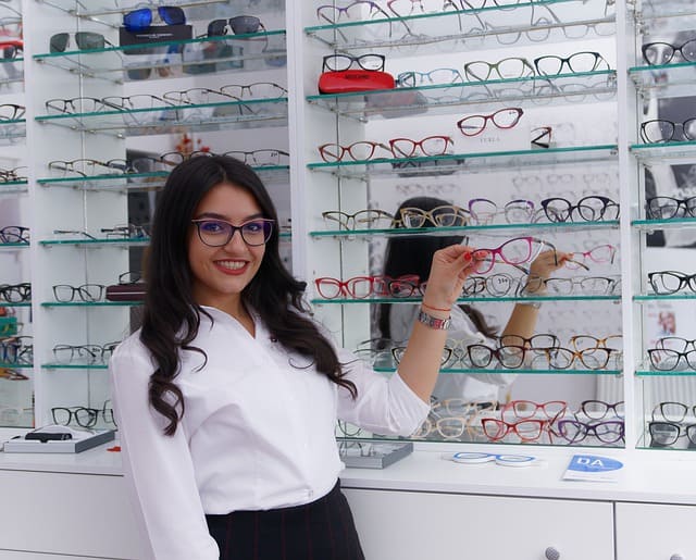 Retail Optician